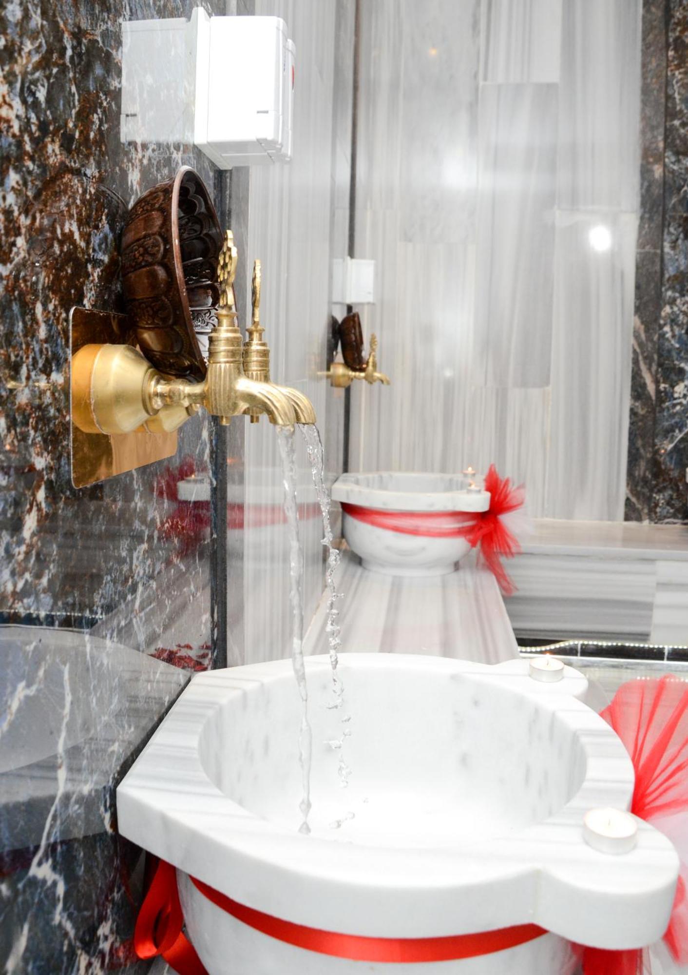 Mills Hotel تِكيِرداغ المظهر الخارجي الصورة